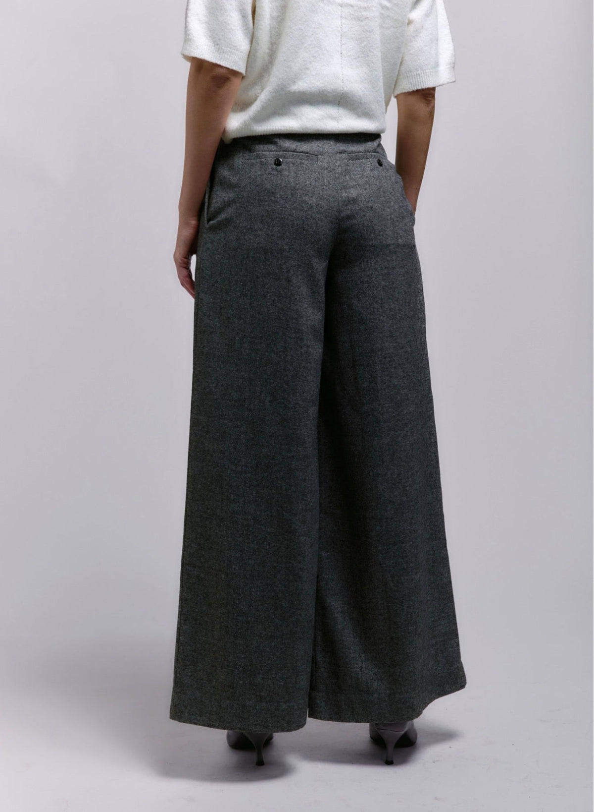 Atlas Slouchy Trouser - Grey Herringbone - Meg