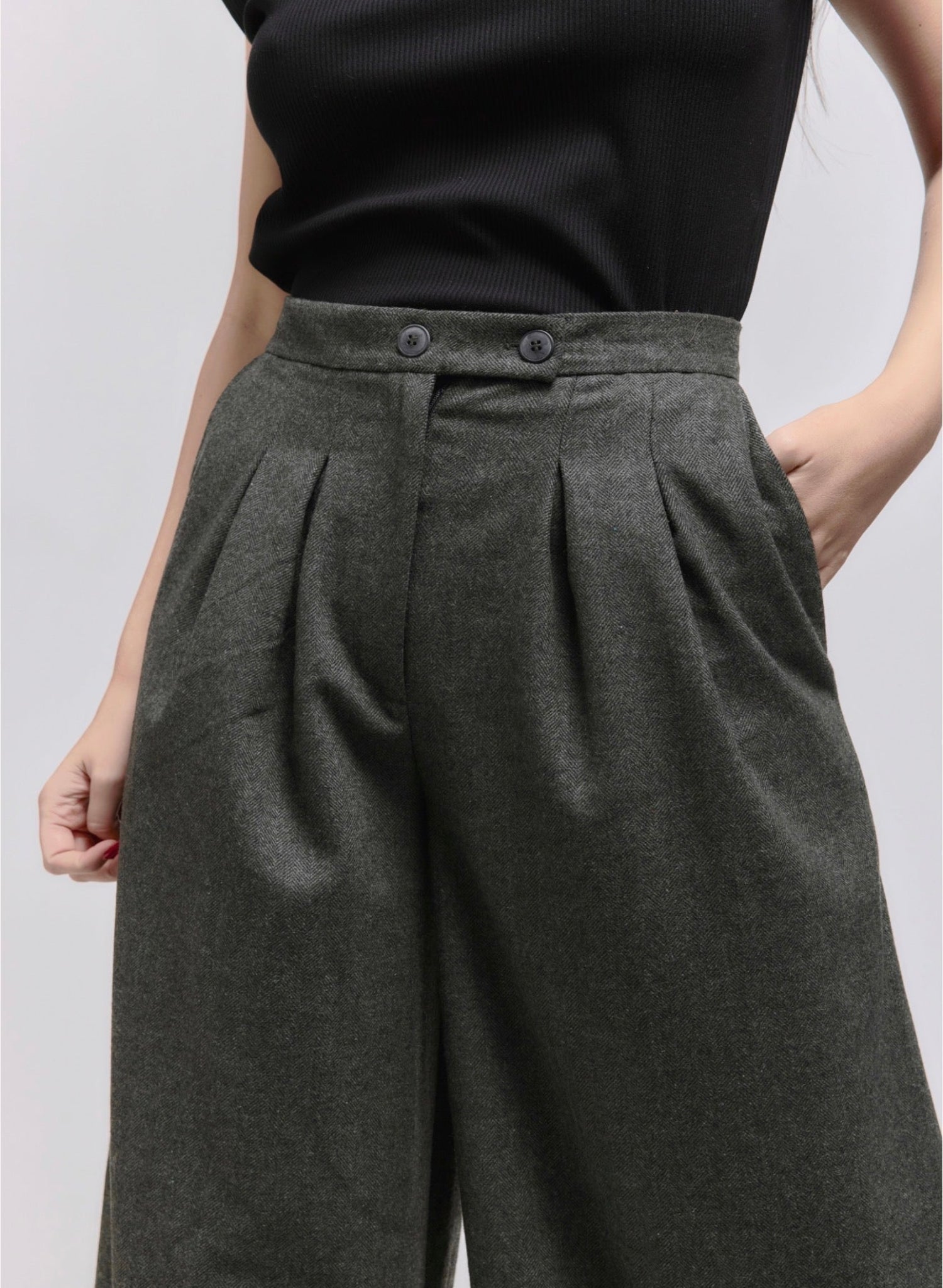 Atlas Slouchy Trouser - Olive Herringbone - Meg