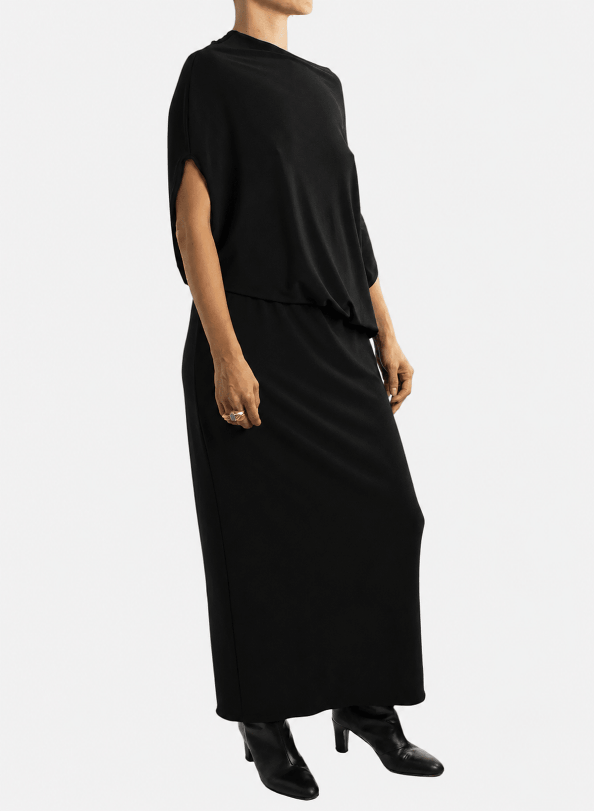 Blu's Gown - Black - Meg