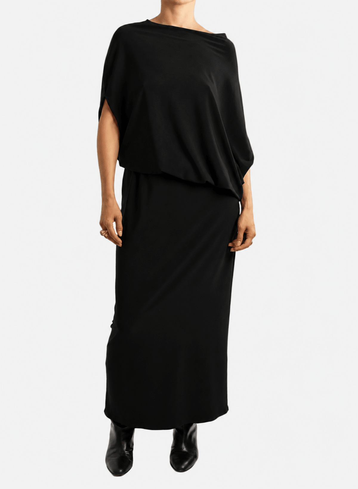 Blu's Gown - Black - Meg