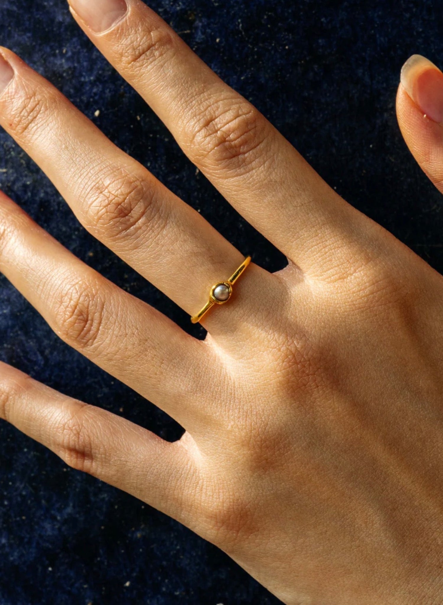 Carina Hardy - Pearl Solo Ring - Gold - Meg