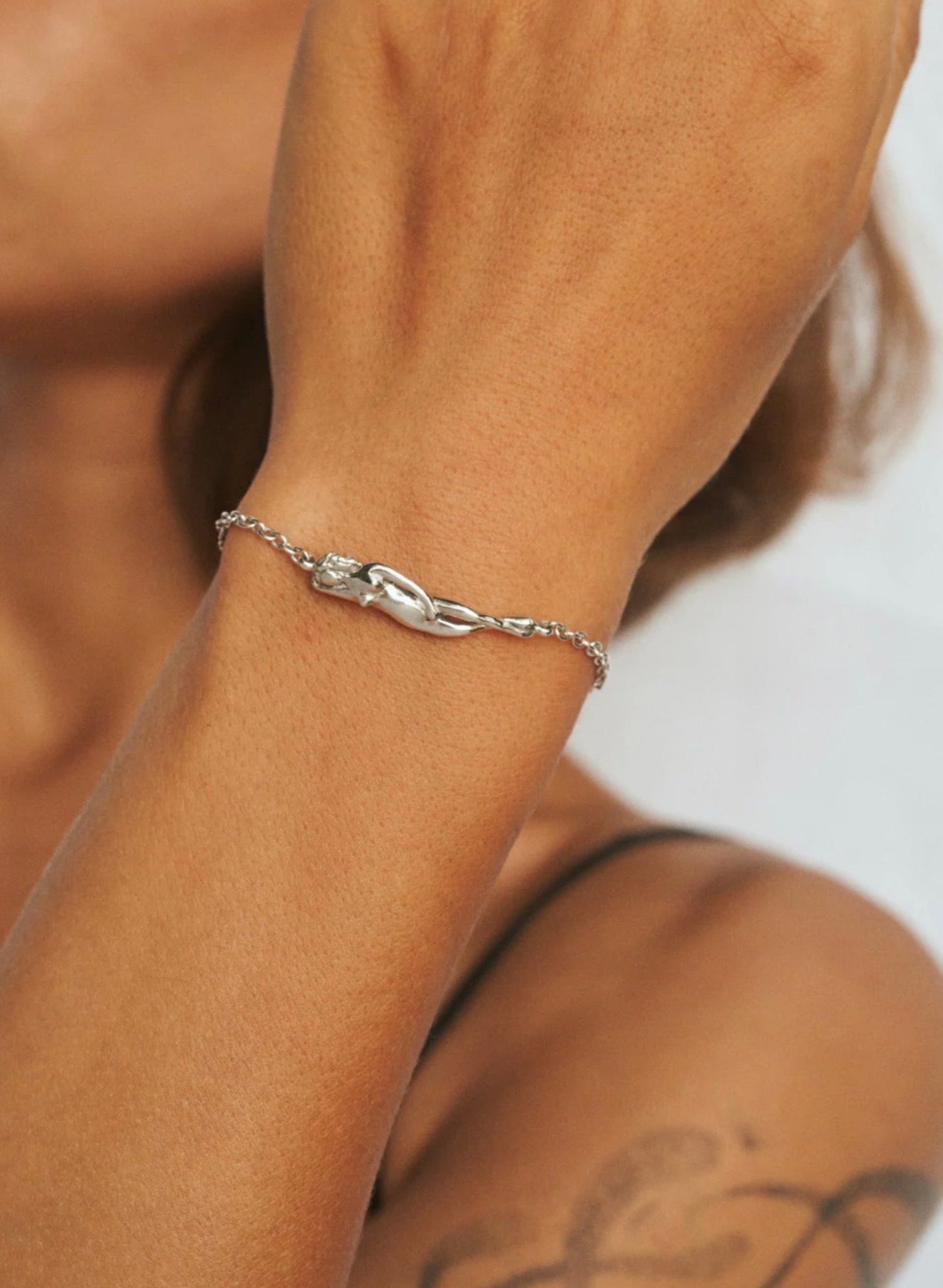 Carina Hardy - Single Sleeping Venus Bracelet - Silver - Meg