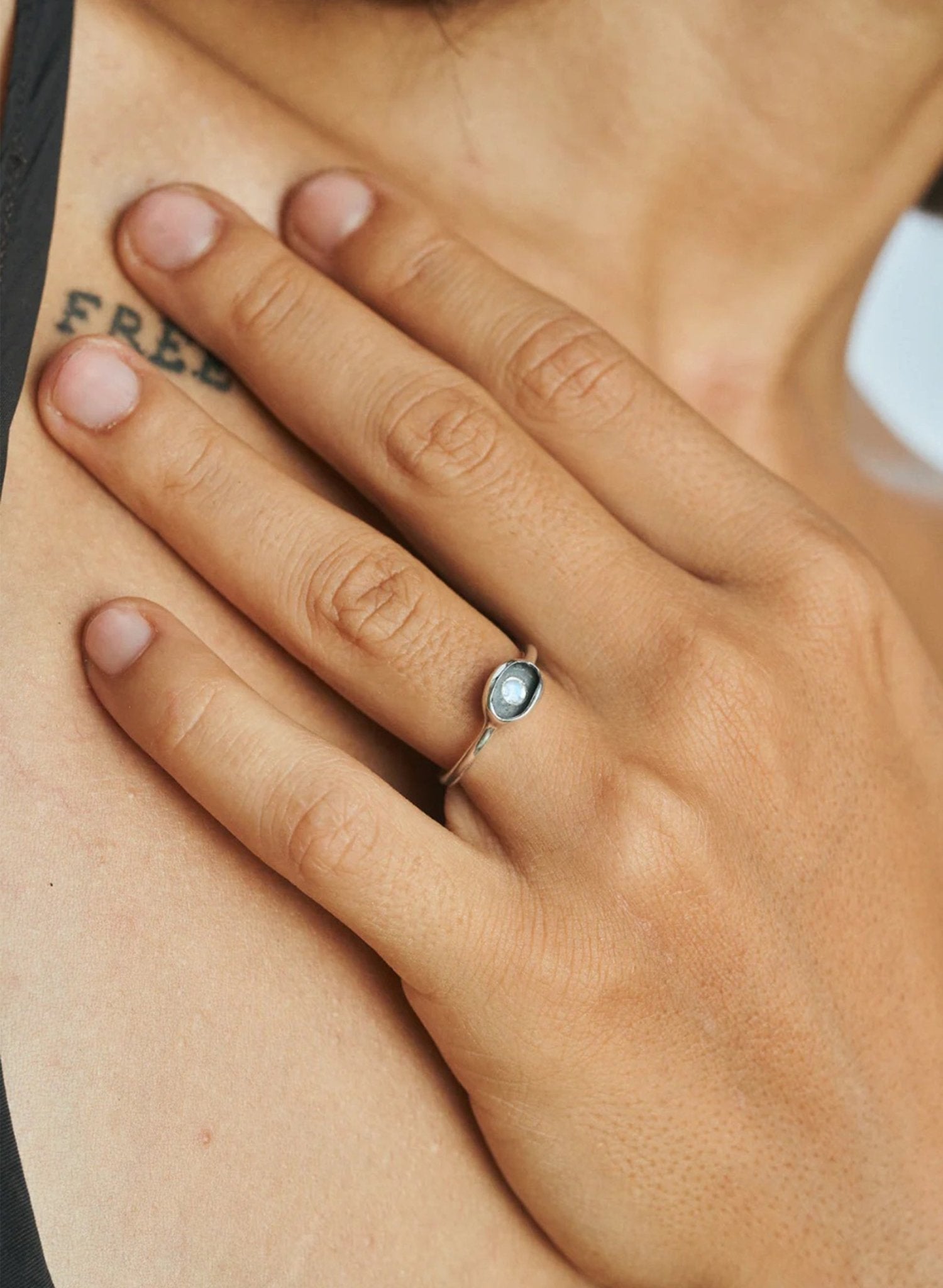 Carina Hardy - Solo Ring - Silver - Meg