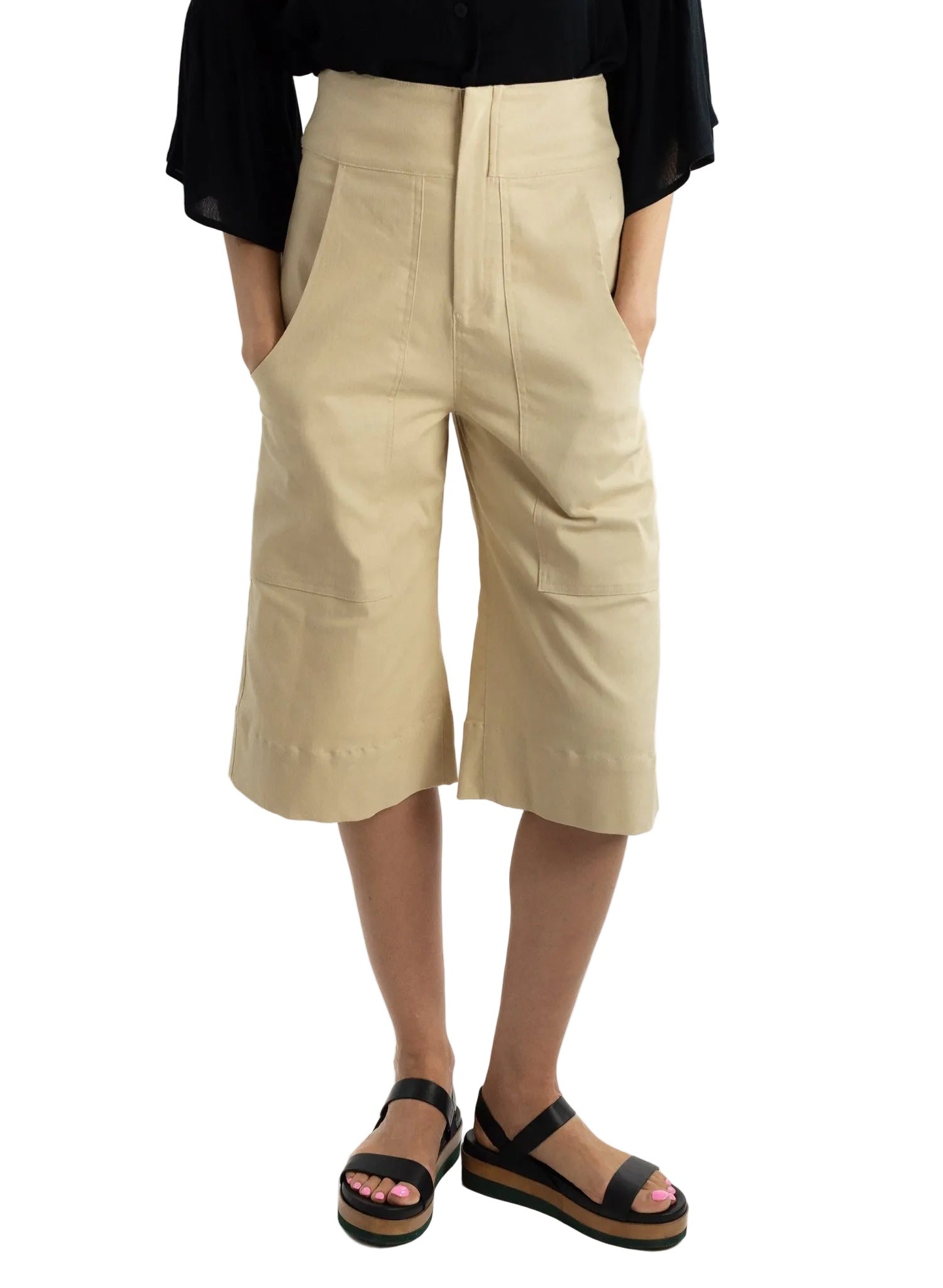 Carpenter Short - Ivory - Meg