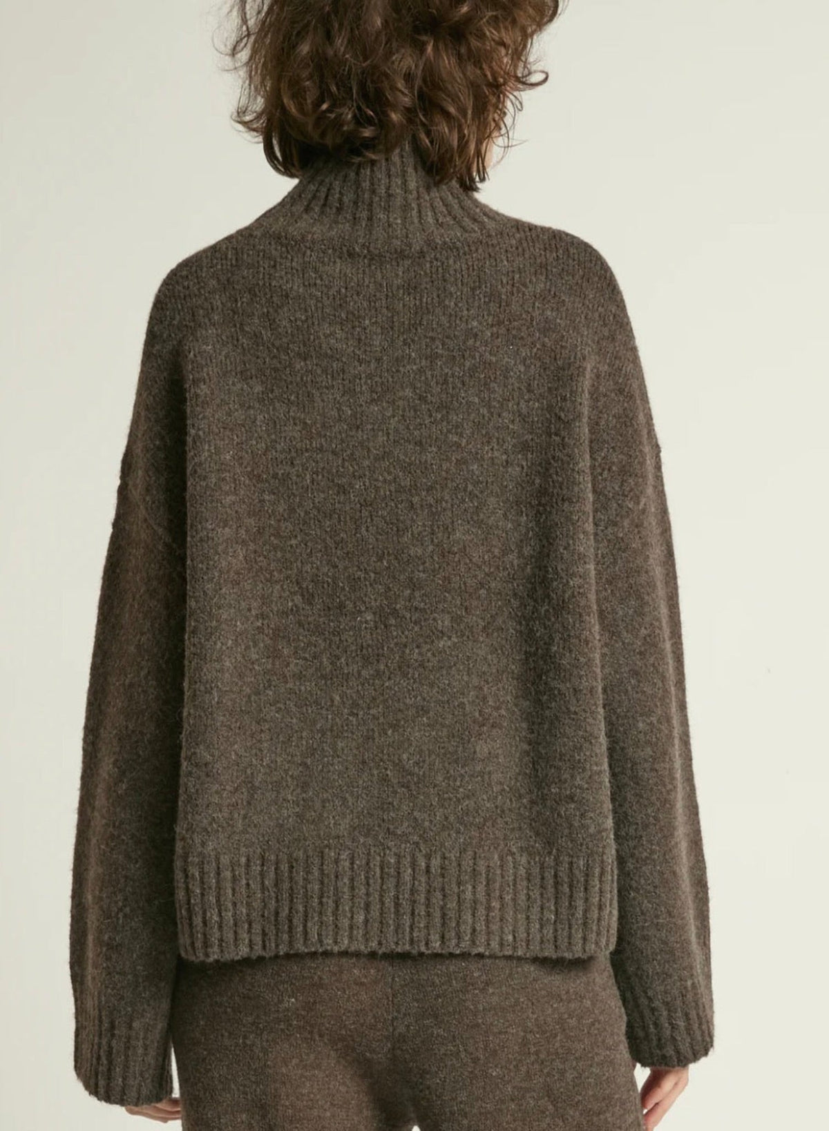 Chunky Mockneck Sweater - Mocha - Meg