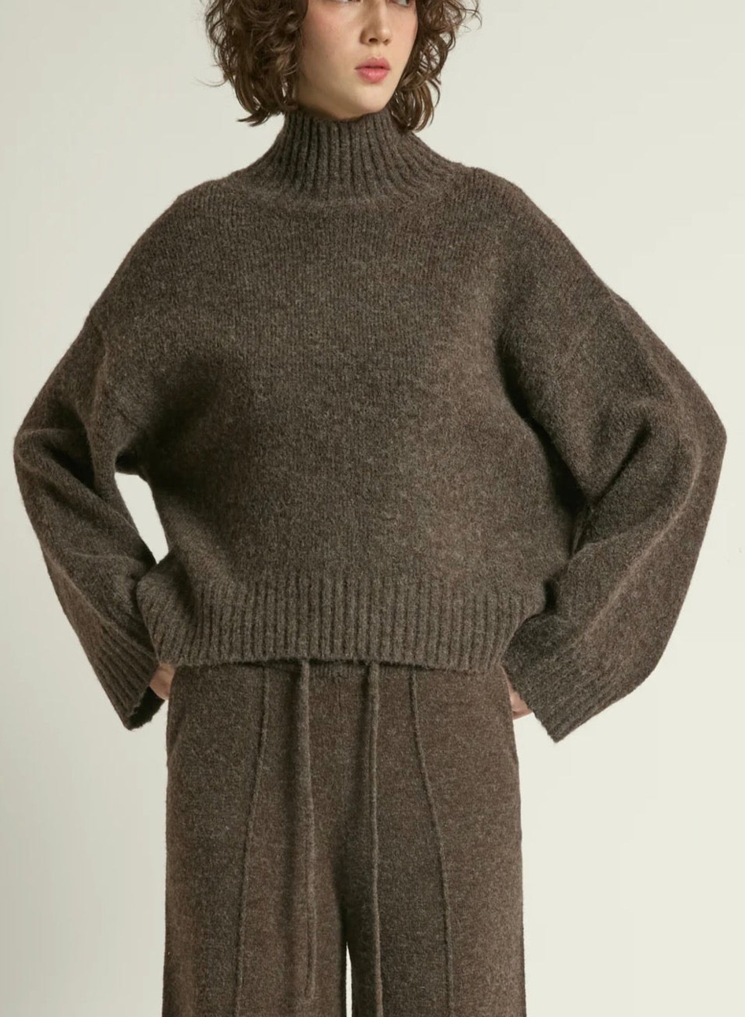 Chunky Mockneck Sweater - Mocha - Meg