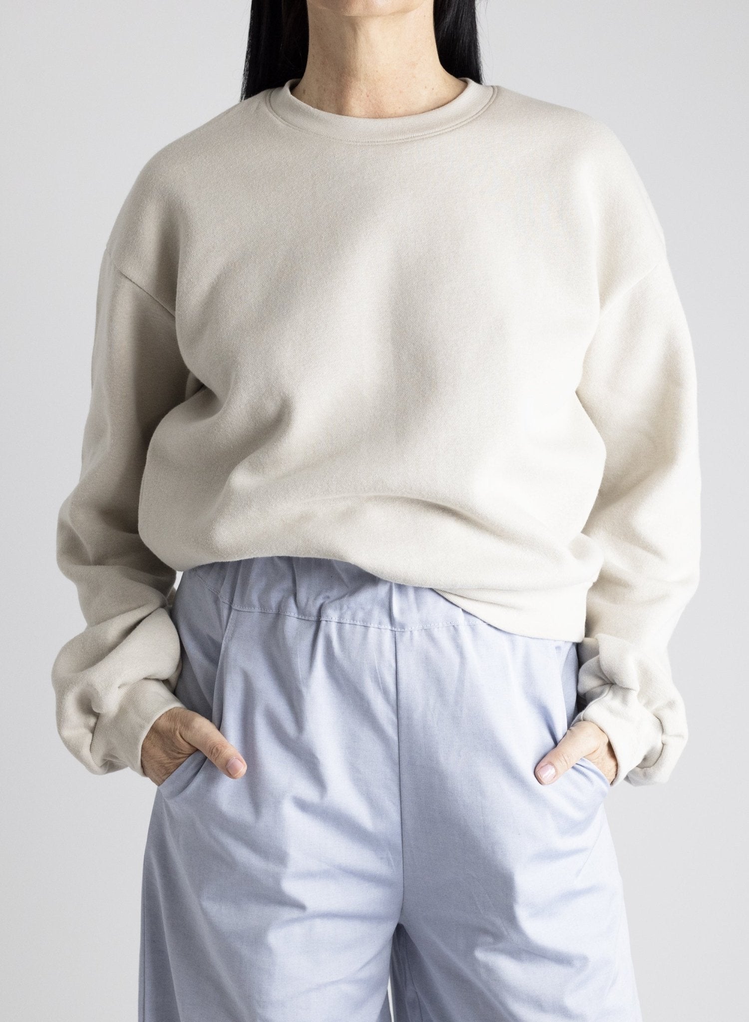 Cropped Cozy Sweatshirt - Grey - Meg