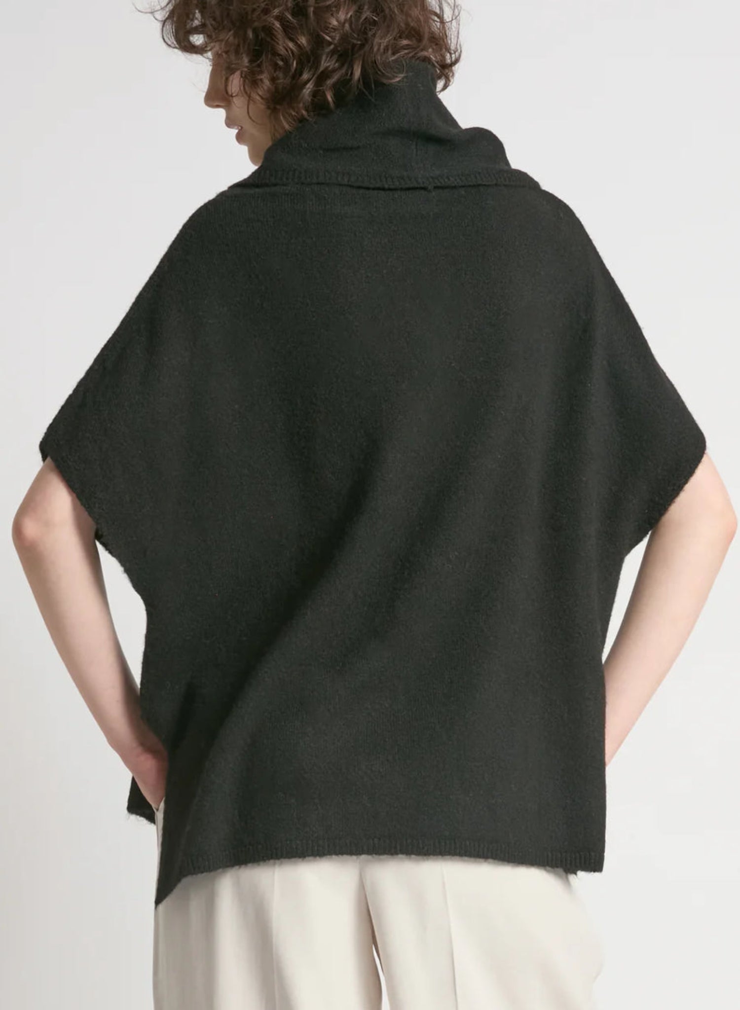 Sleeveless turtleneck oversized slouchy sweater - Black - Meg