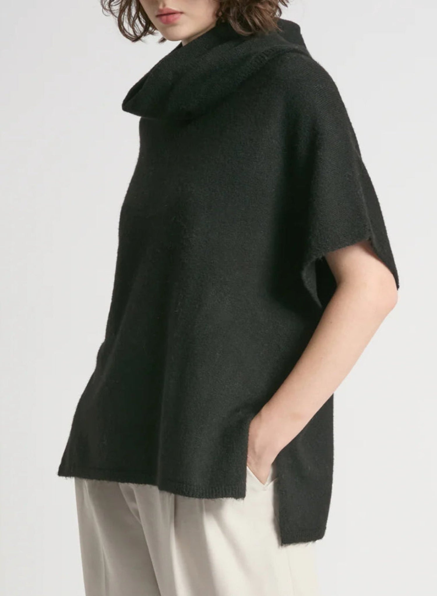 Sleeveless turtleneck oversized slouchy sweater - Black - Meg