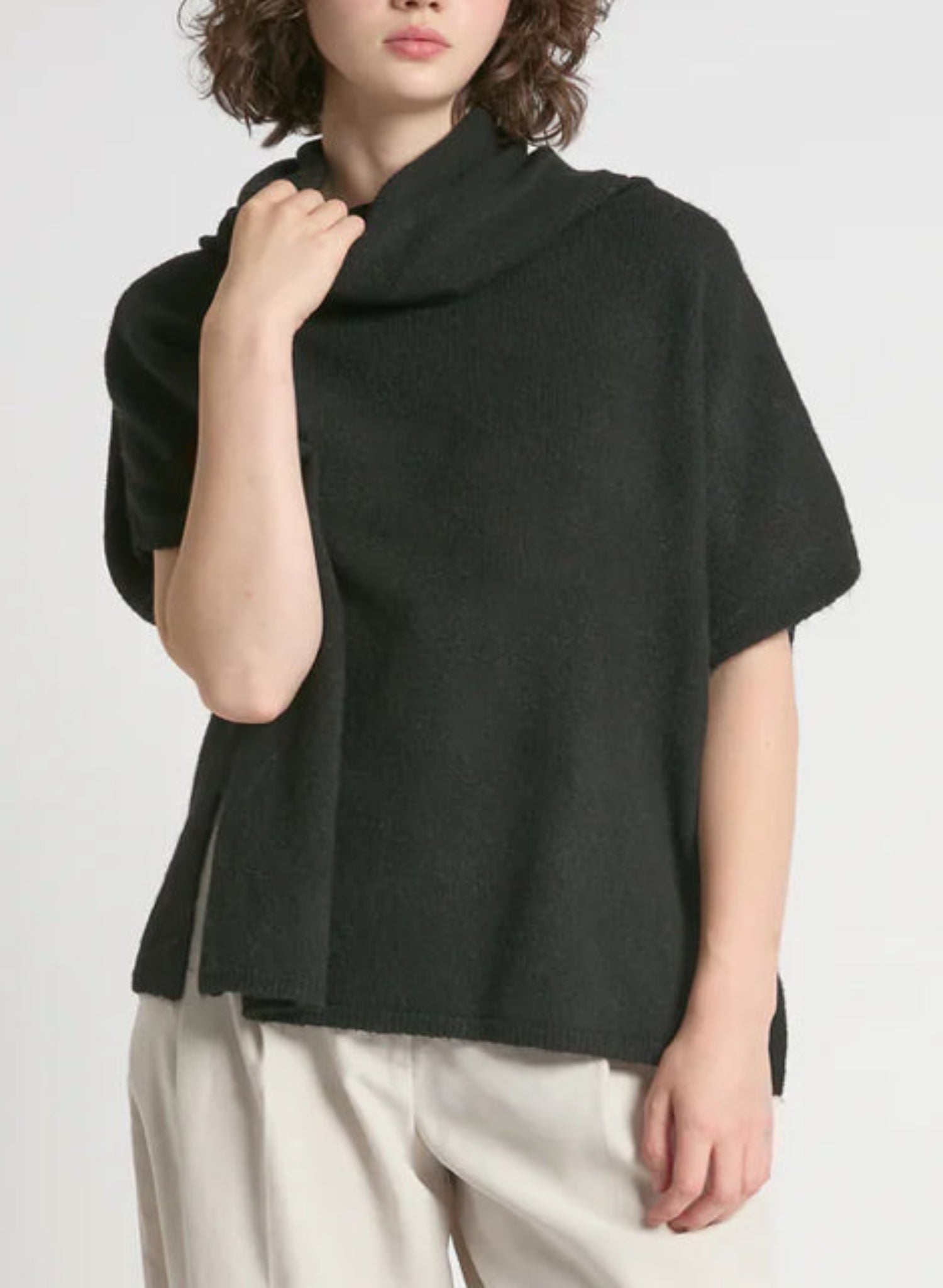 Sleeveless turtleneck oversized slouchy sweater - Black - Meg