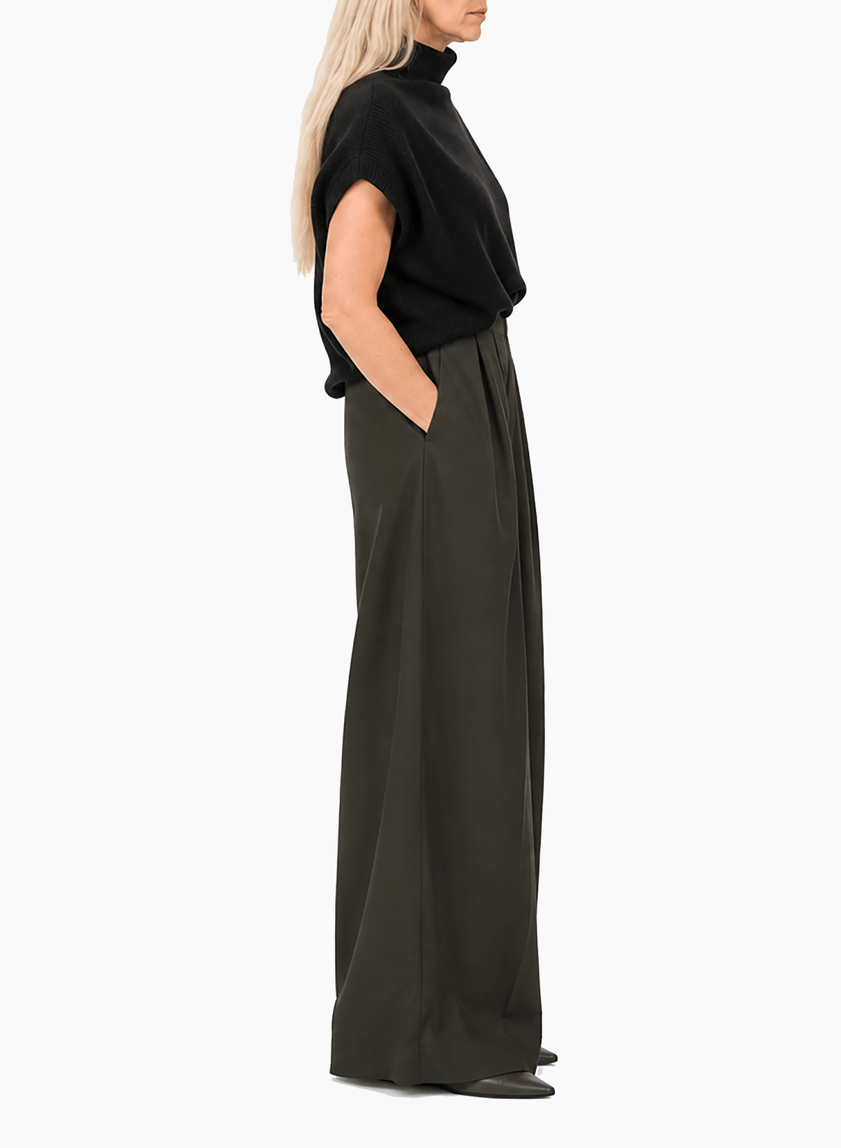 Funnel Neck Sweater - Black - Meg
