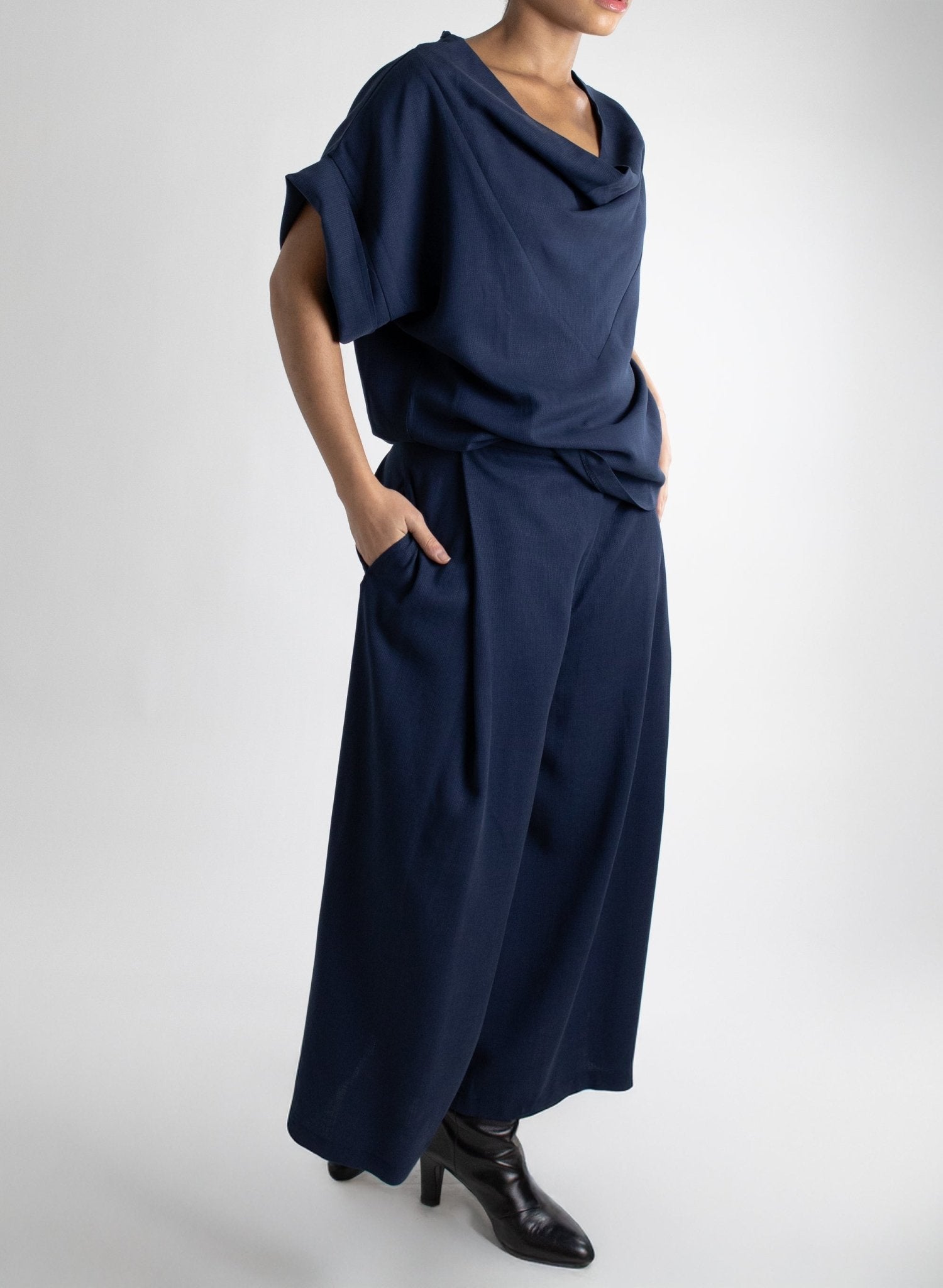 Izy Culotte - Navy - Meg