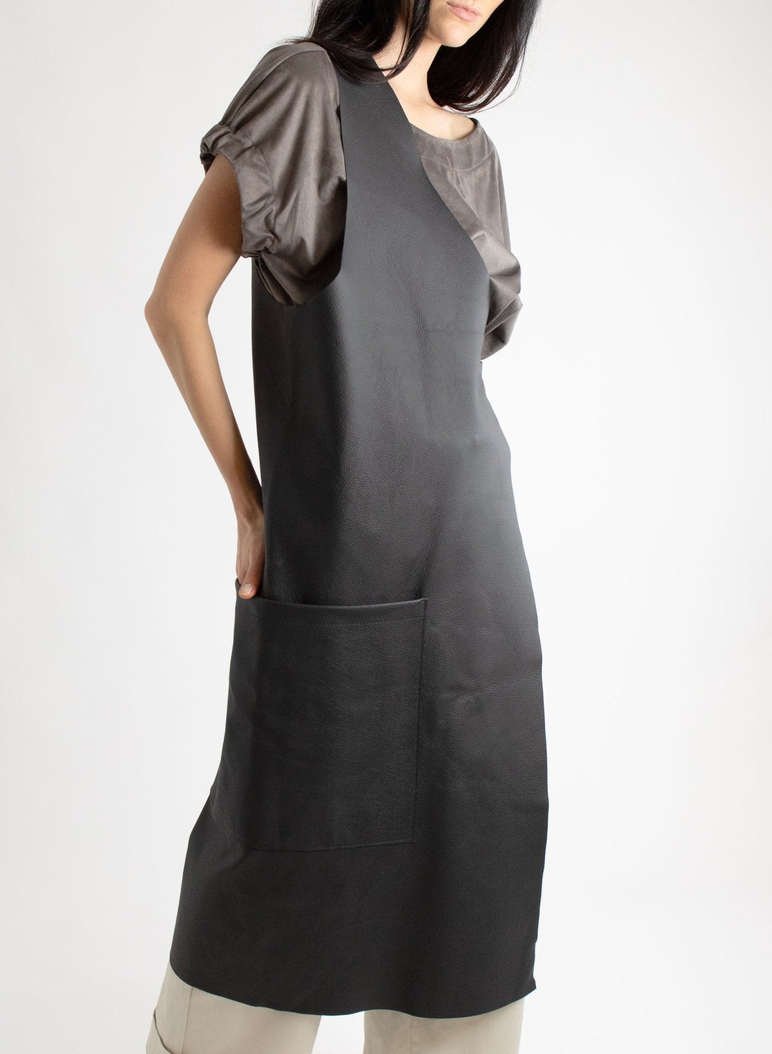 Leather Apron - Black - Meg