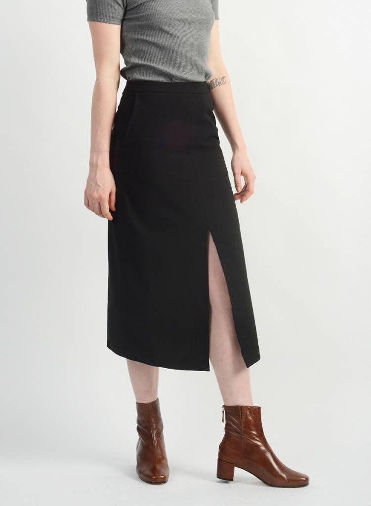 Long Relaxed Skirt - Black - L (RESALE ITEM) - Meg