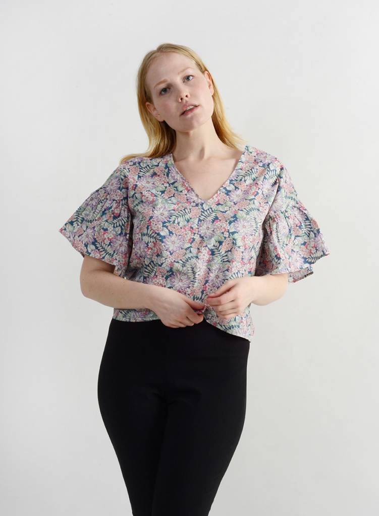 Manchette Top - Floral - M (RESALE ITEM) - Meg