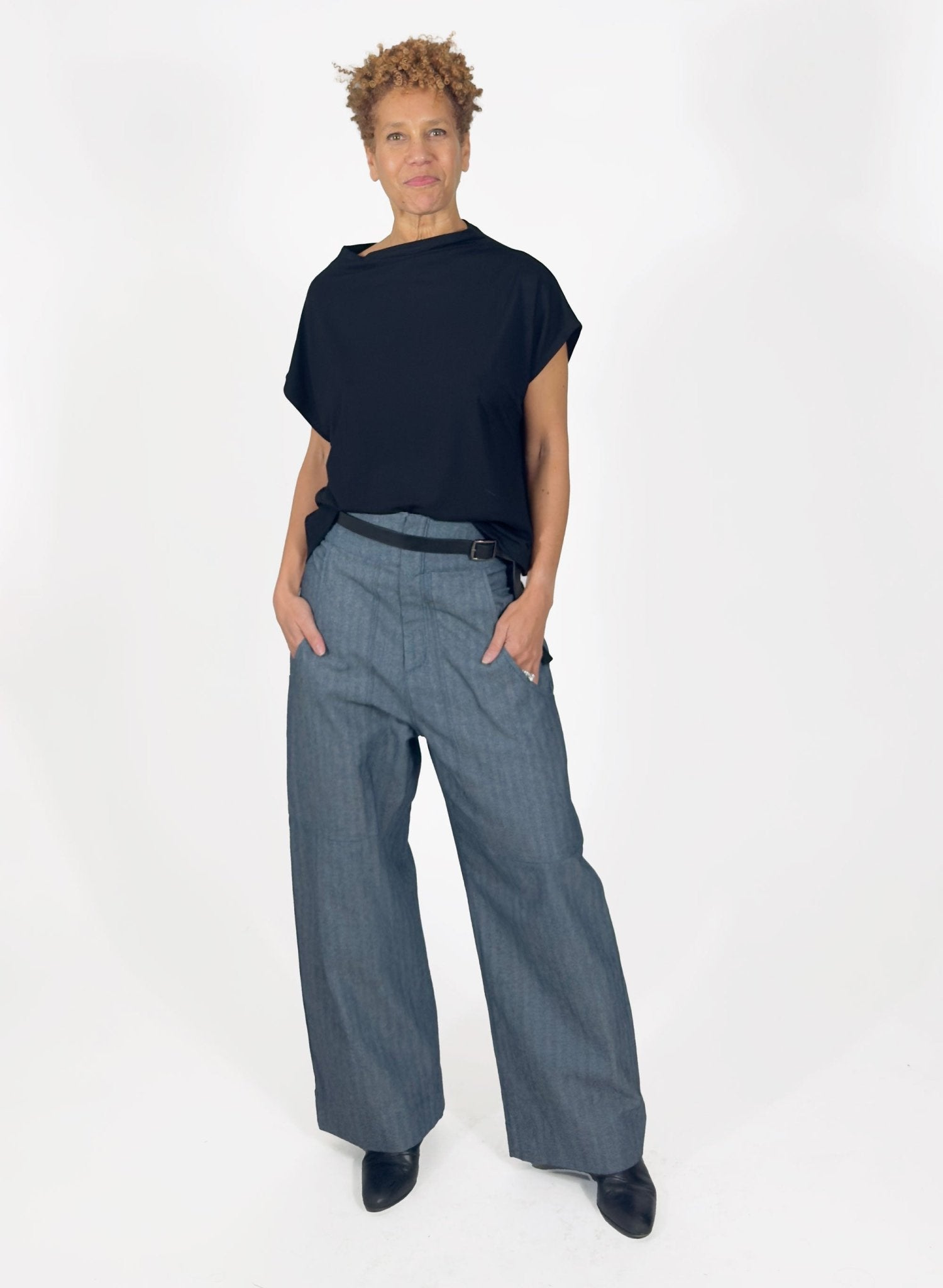 Mock Neck Tee - Black - Meg