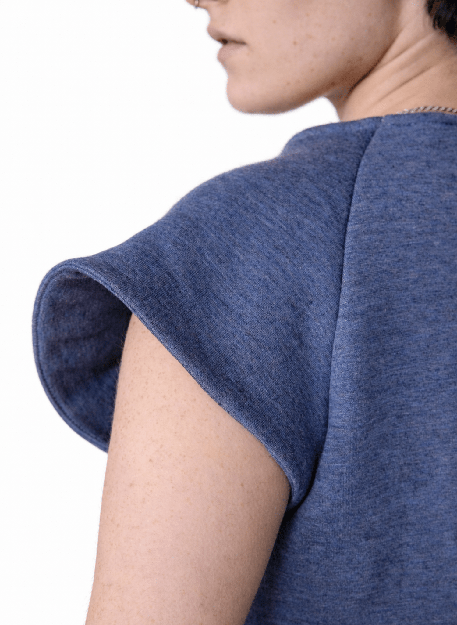 Old City Raglan Tee - Denim Blue - Meg