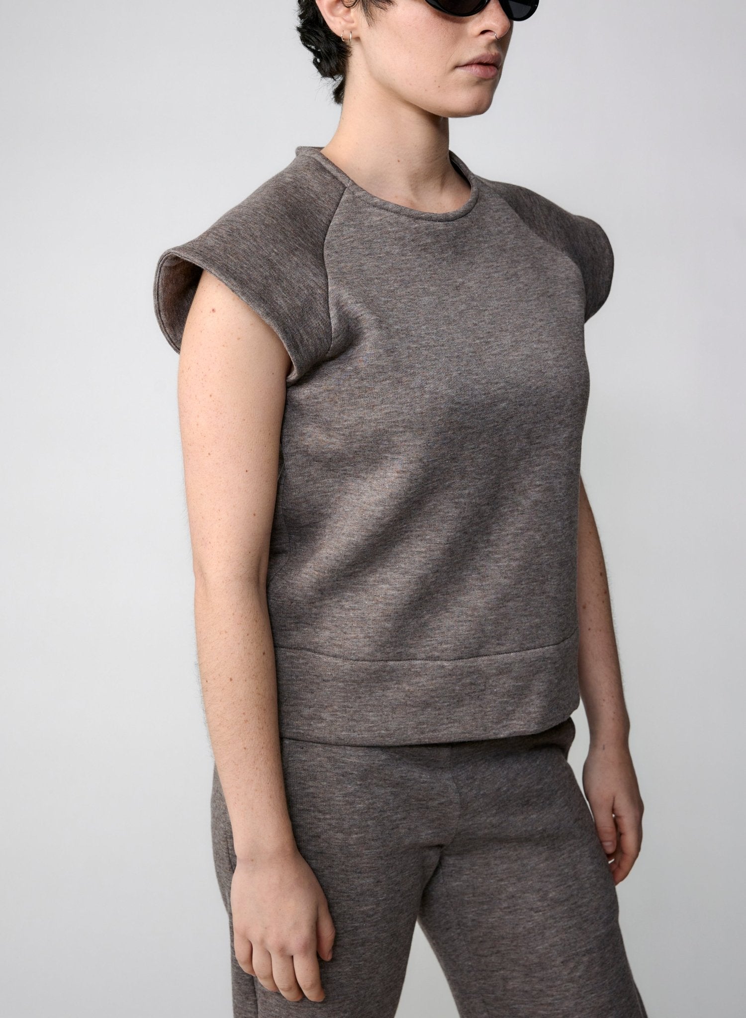 Old City Raglan Tee - Taupe - Meg