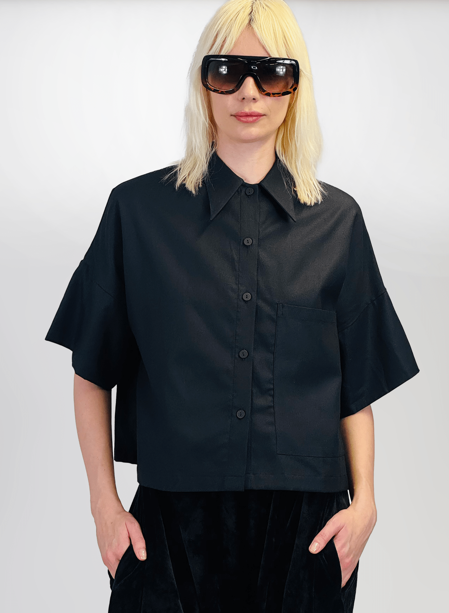 Petite Chemise - Black - Meg