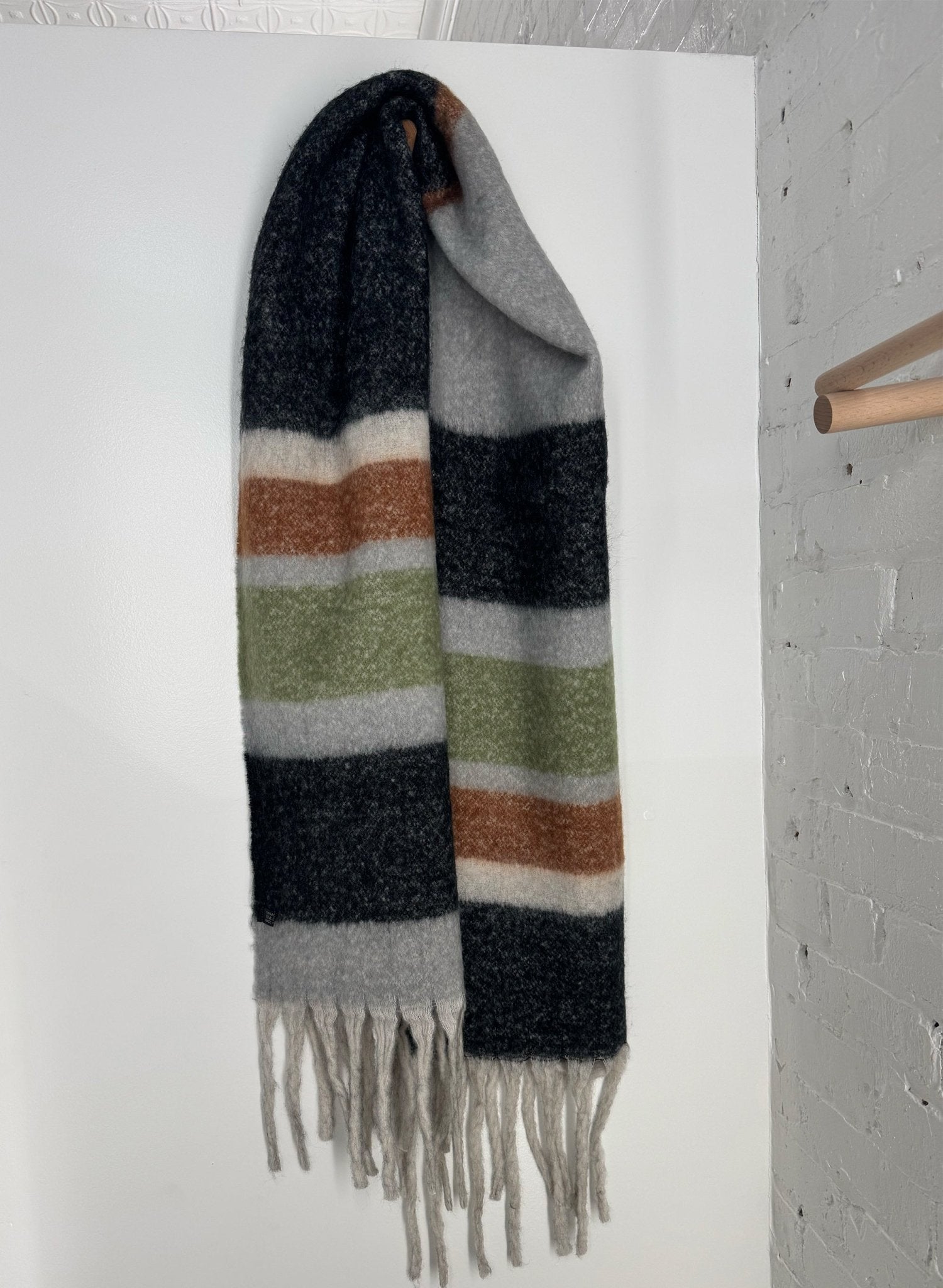 Plaid Fringe Scarf - Grey/Green - Meg