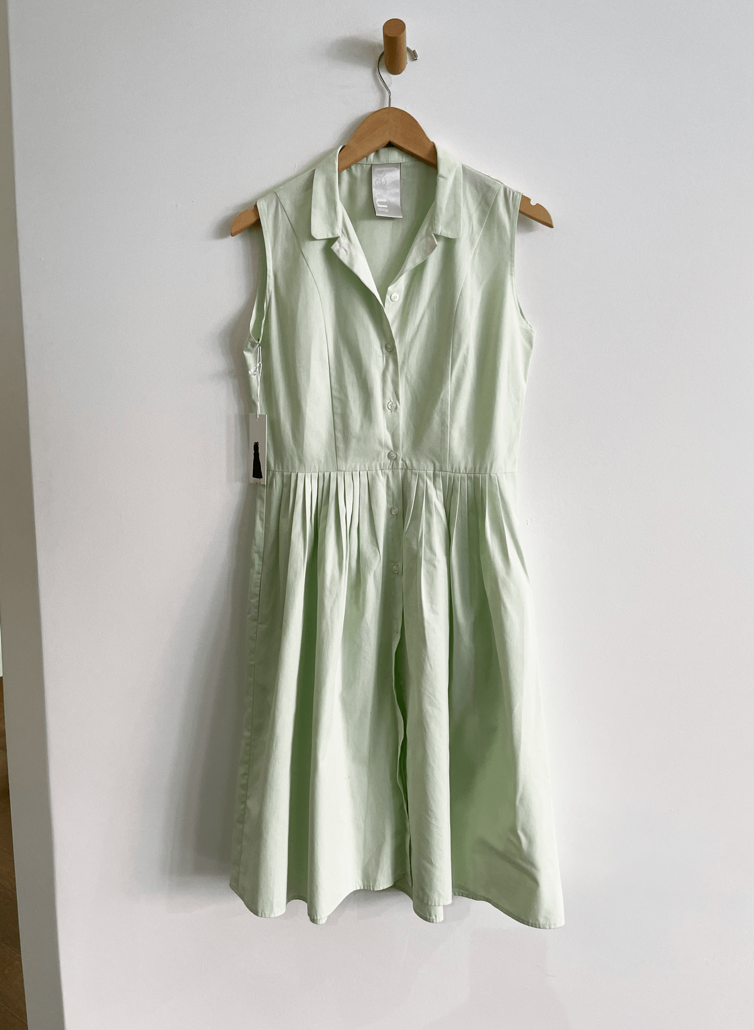 Pleated Sleeveless Dress (RESALE ITEM) - Mint - M - Meg