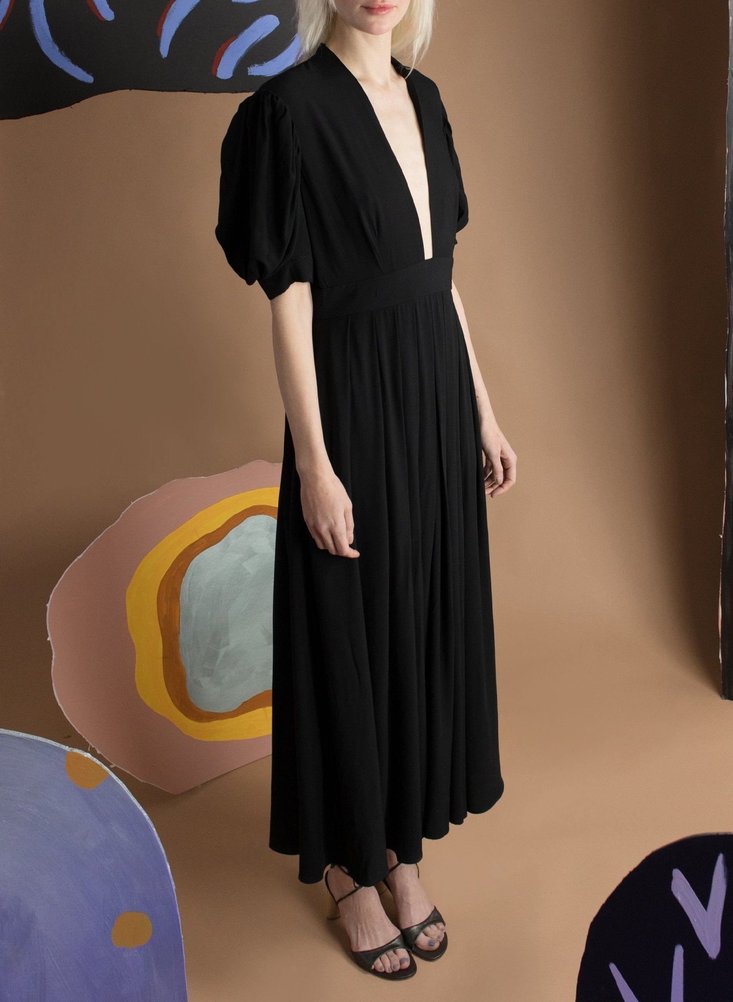 Pretty Gown - Black (PRE - ORDER) - Meg