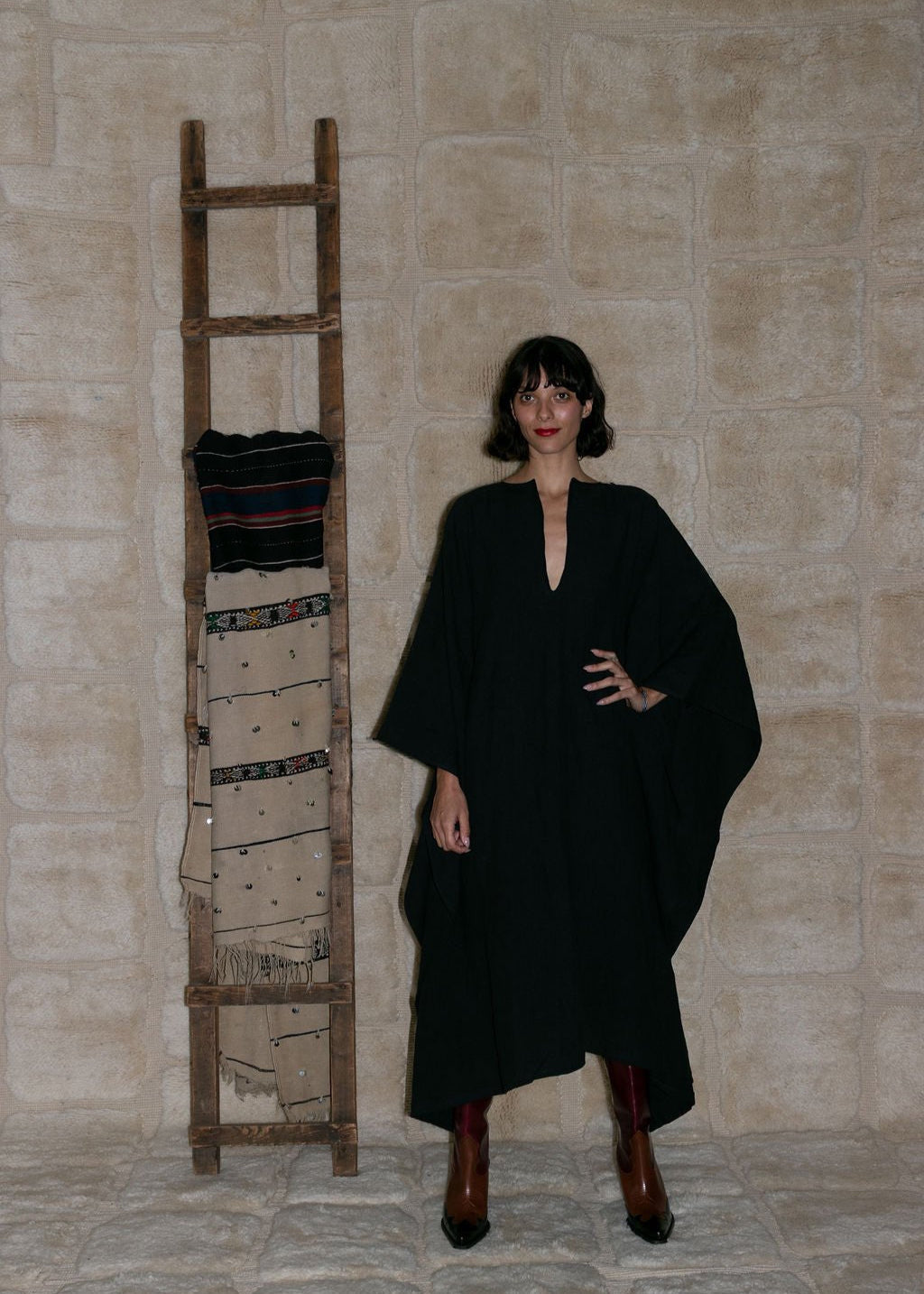 Woven hemp Kaftan - slightly oversized maxi Dress - Black - Meg