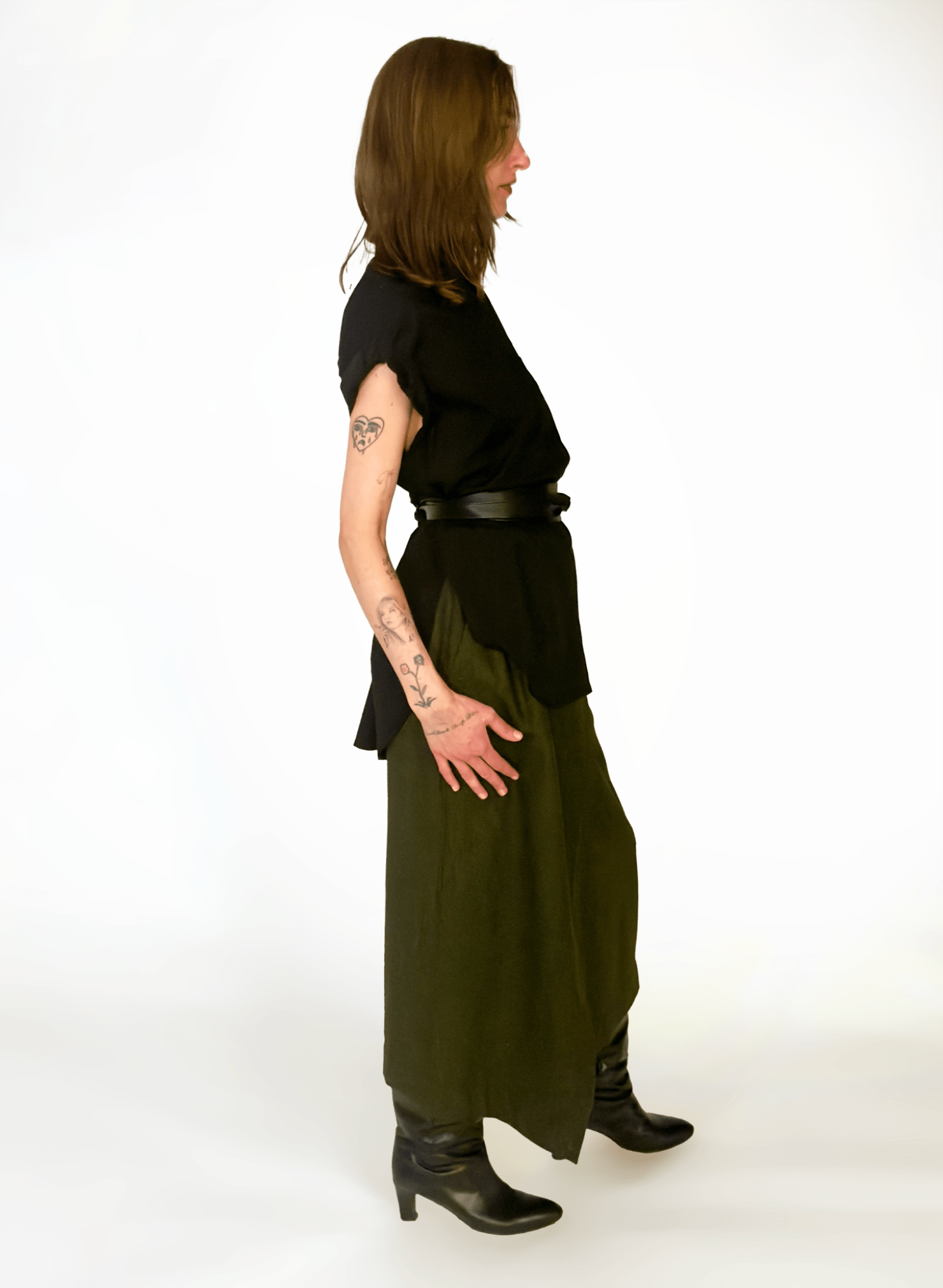 Sleeveless Boyfriend Shirt - Black - Meg