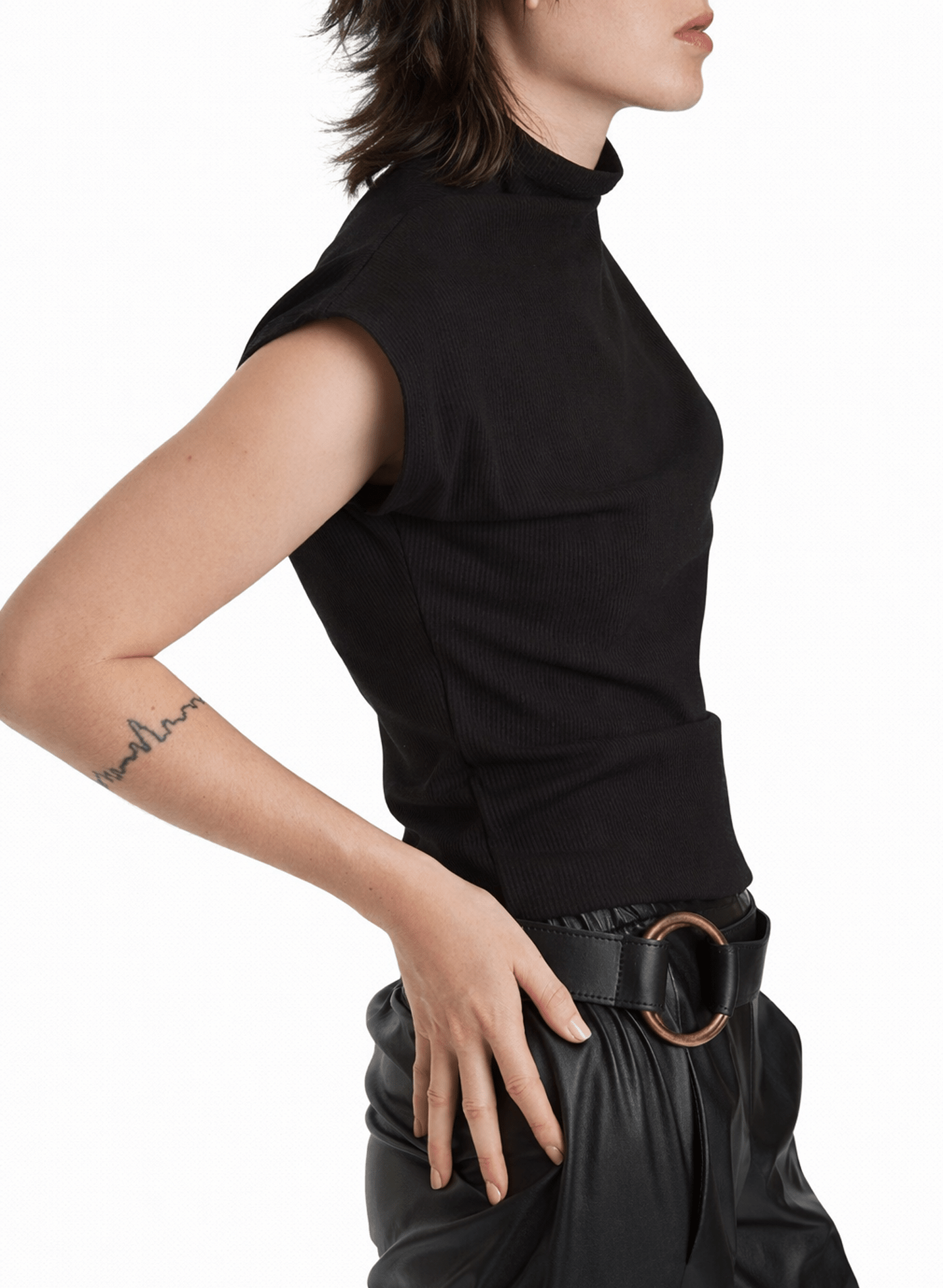 Sleeveless Skinny Top - Black - Meg