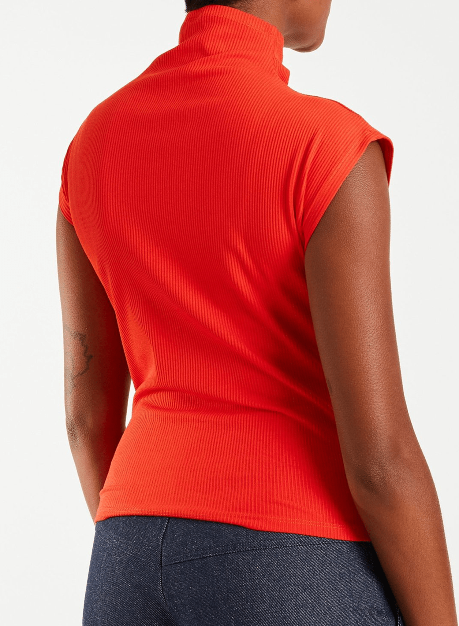 Sleeveless Skinny Top - Scarlet - Meg