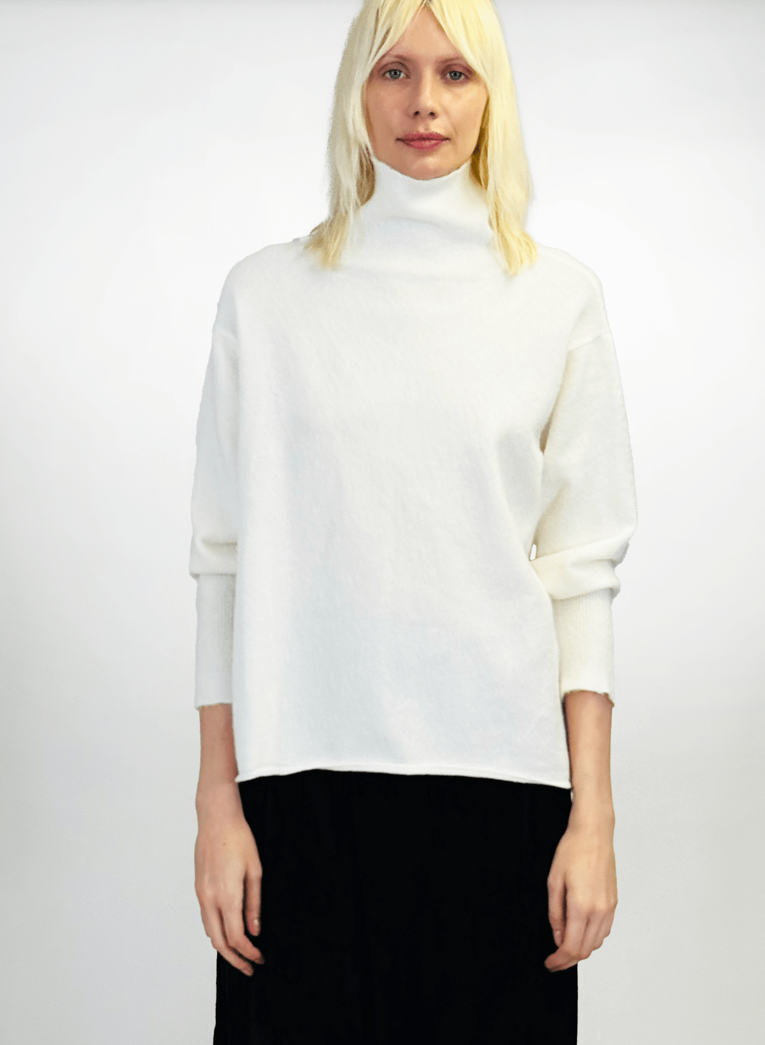 Slouchy oversized Ivory off-white turtleneck sweater pullover