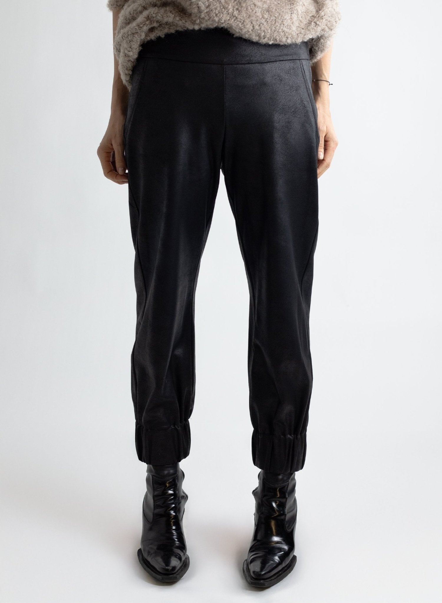 Sombra Pant - Black - Meg