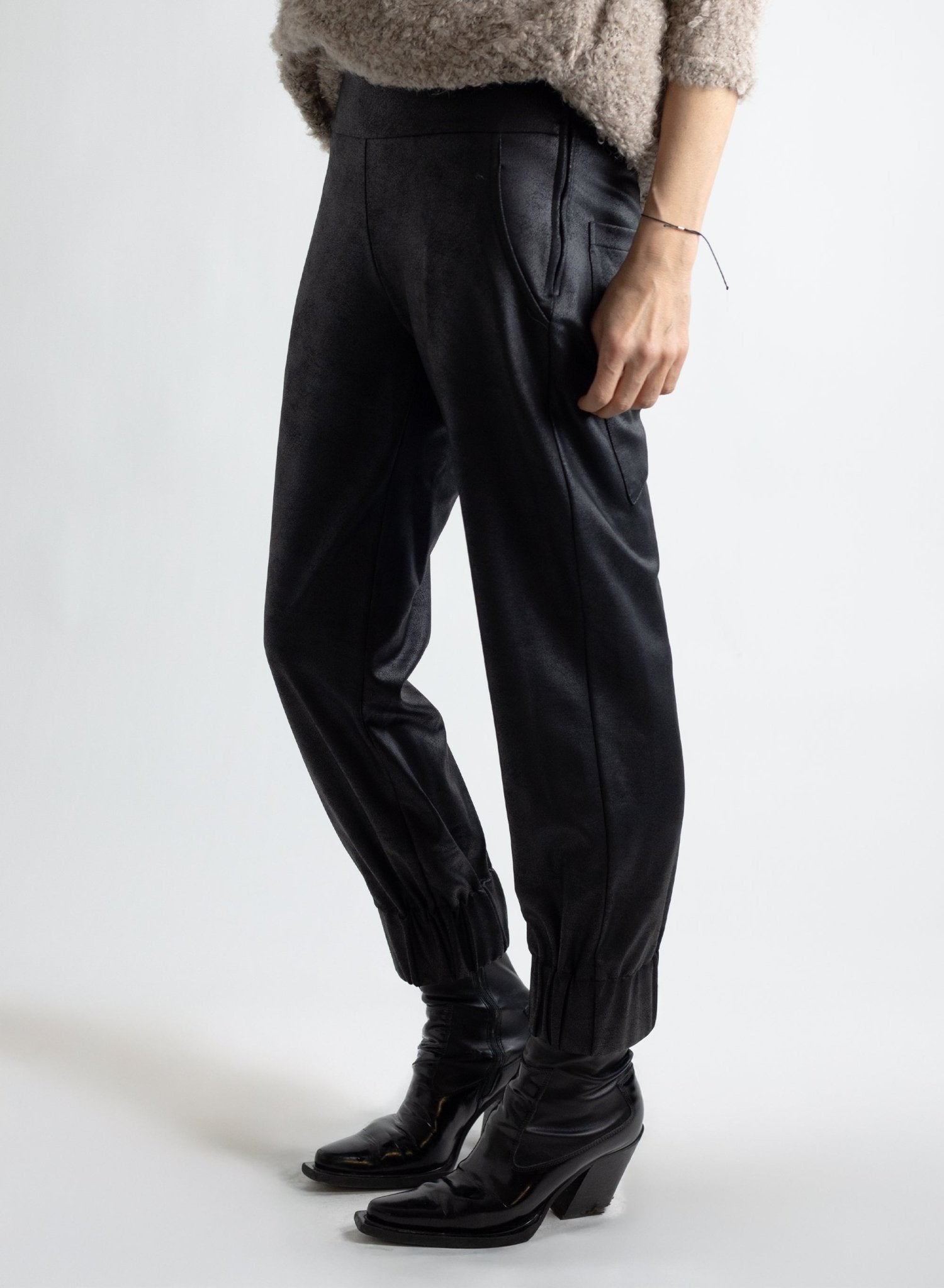 Sombra Pant - Black - Meg