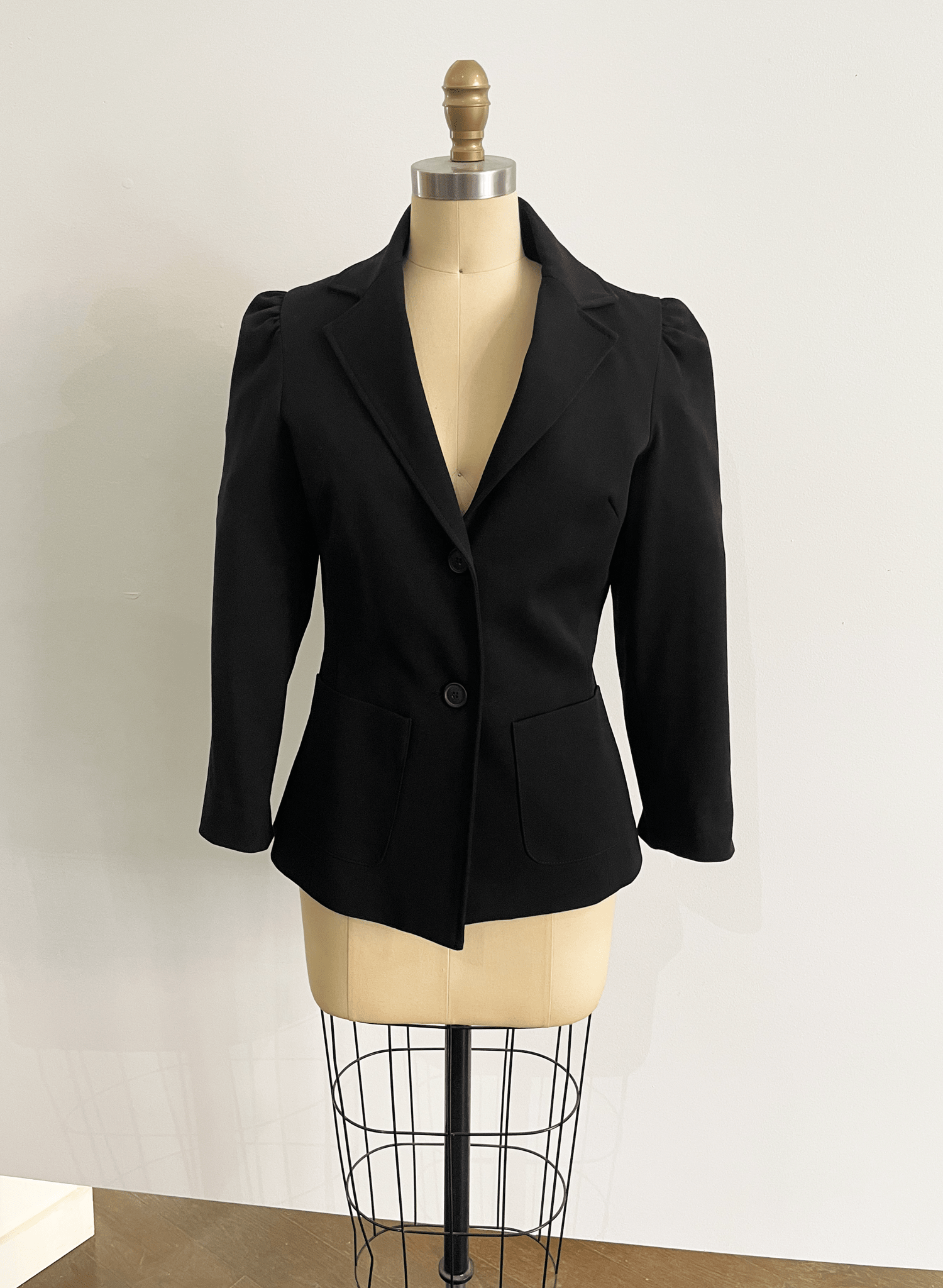 Tailored Blazer (RESALE ITEM) - Black - S - Meg