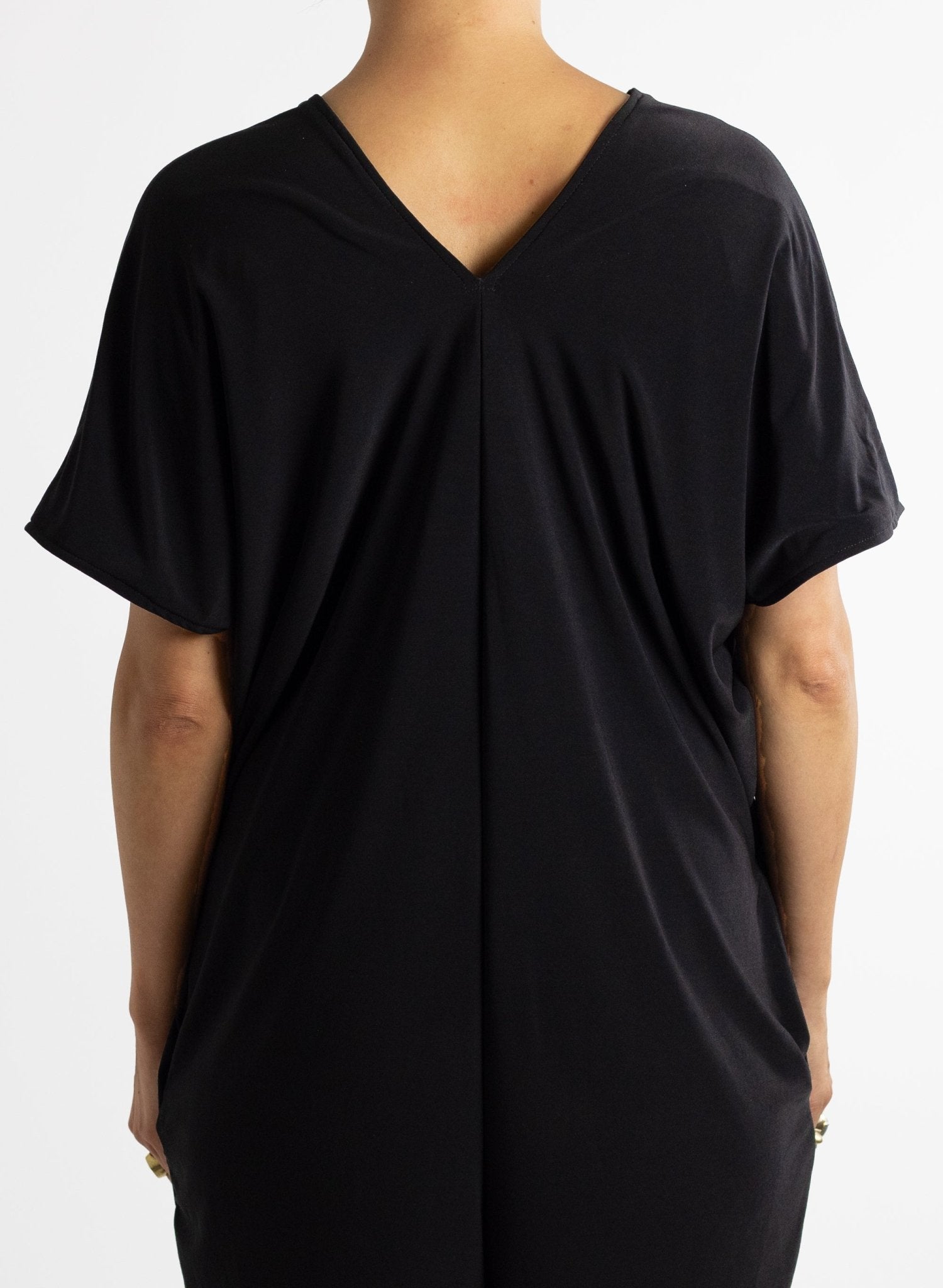 Triangle Jump - Black - Meg