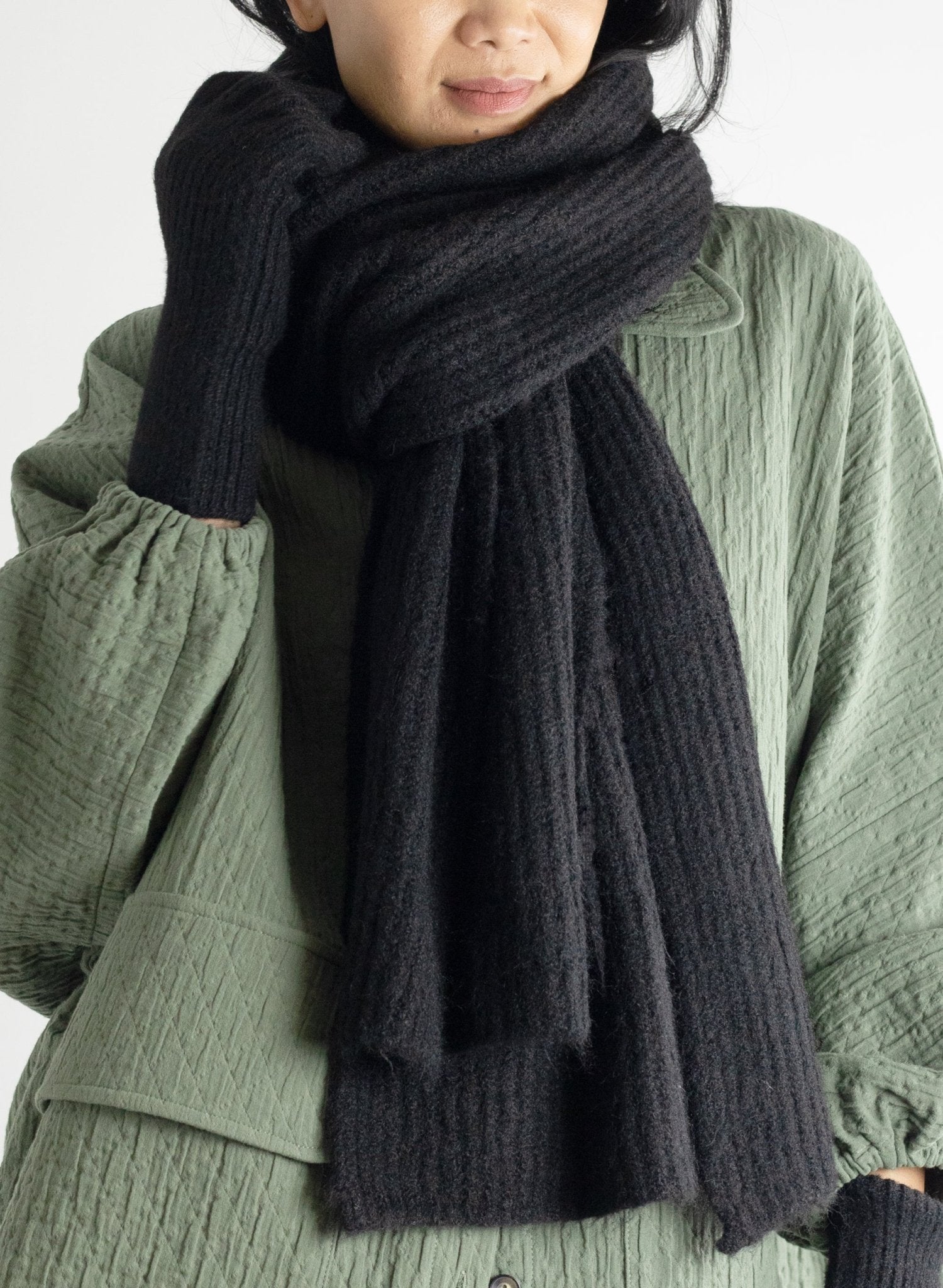 Wool Blend Rib Knit Scarf - Black - Meg