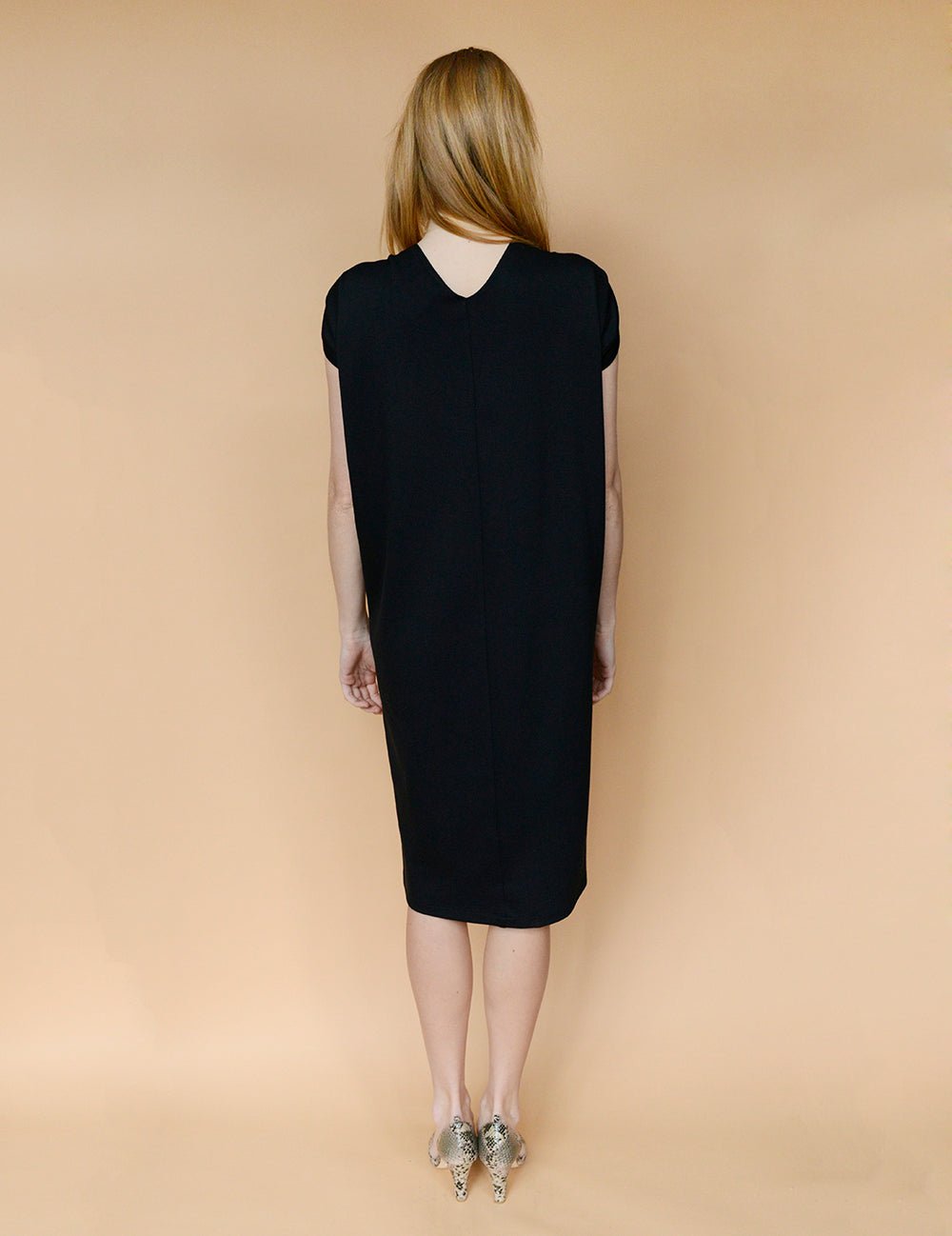 Z Dress - Black - L (RESALE ITEM) - Meg