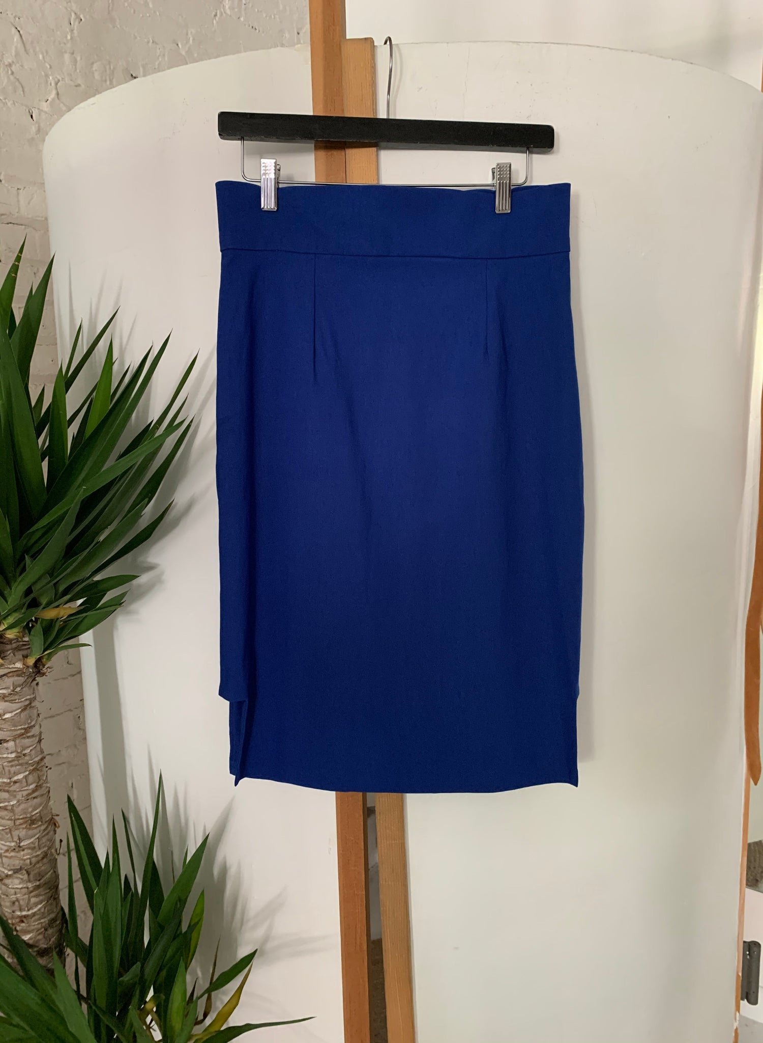 Notch Skirt (RESALE ITEM) - Royal Blue - L